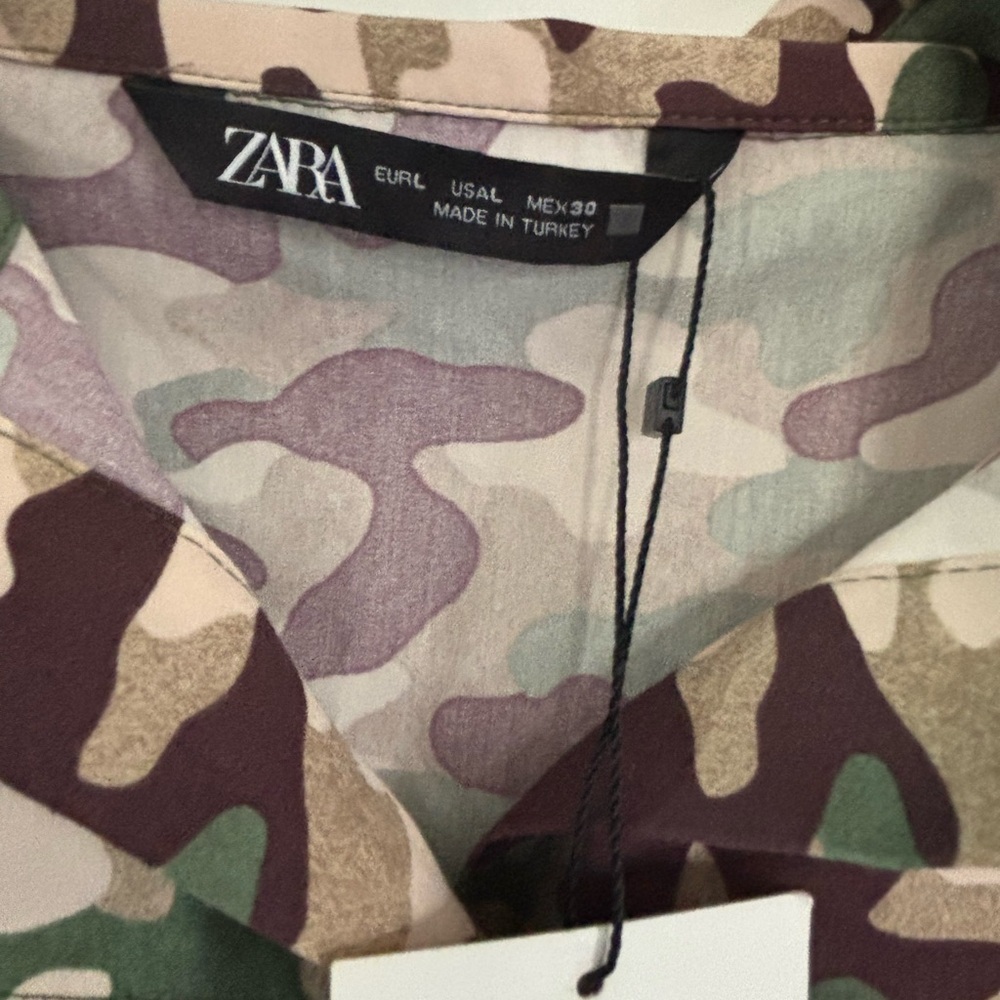 Zara Men's Green Camouflage Button Down Shirt - Picture 2 of 6